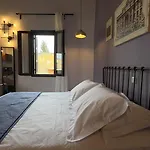 Old Town Corner Luxury Апарт-отель