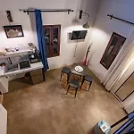 Old Town Corner Luxury Aparthotel