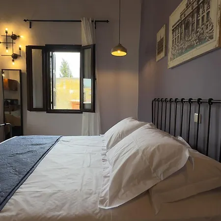 Old Town Corner Luxury Apartmanhotel