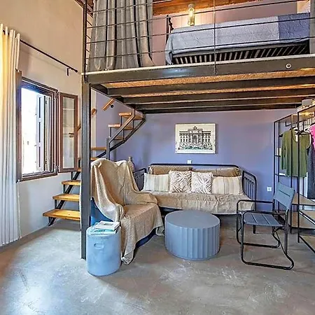 公寓式酒店 Old Town Corner Luxury 3*